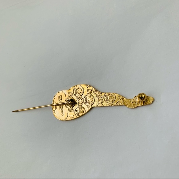 Hard Rock Cafe Guitar Vtg Baltimore
Maryland 2 1/2" Metal Pinback Enamel & Gold - Picture 4 of 10